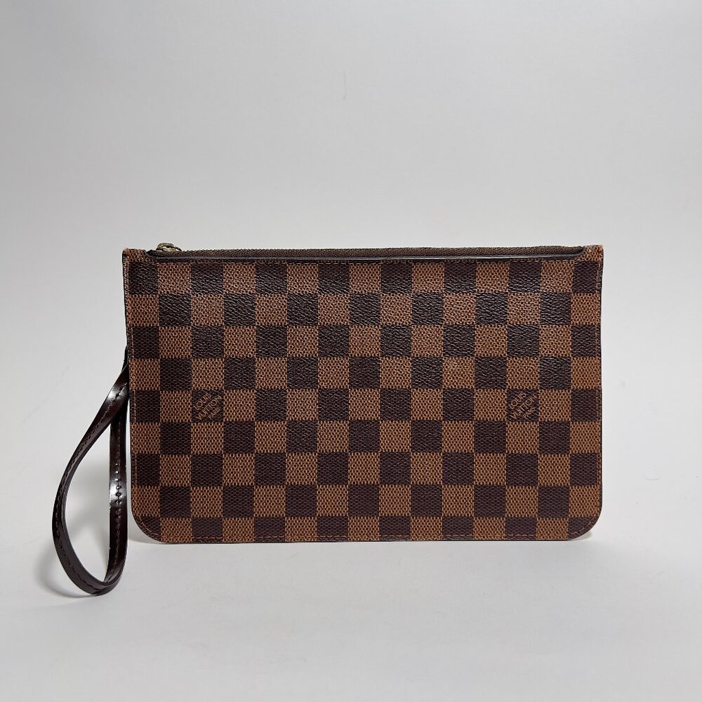 Louis Vuitton Neverfull Pochette Pouch Damier Ebene Cherry Interior